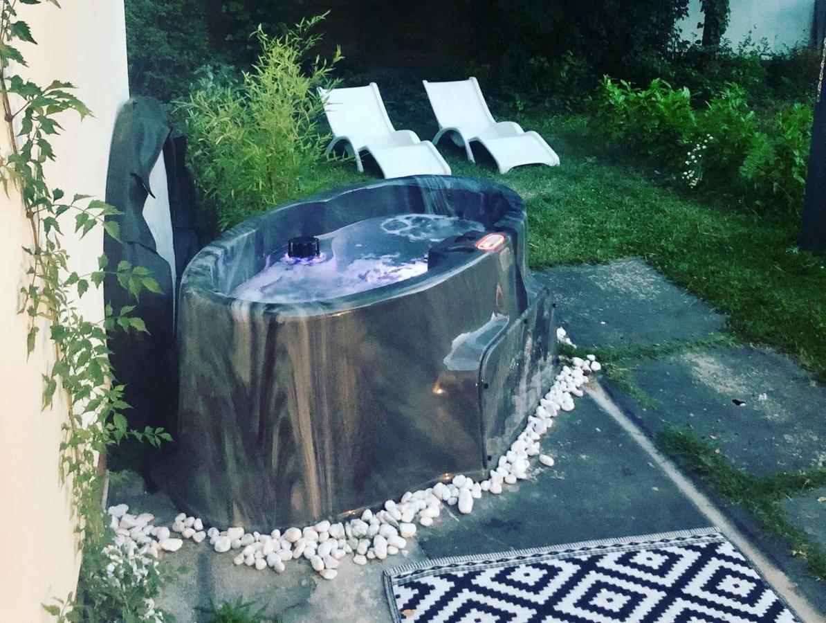 Crystal Spas Apartman-Balaton Zamárdi Zewnętrze zdjęcie